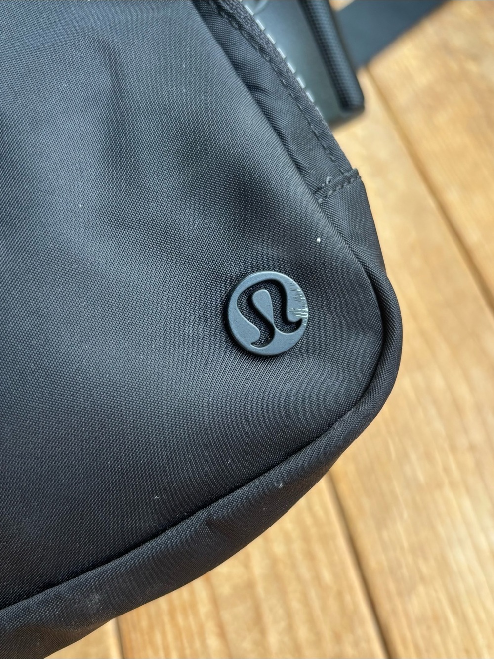 Lululemon Black Everywhere Belt Bag - Picture 2 of 6
